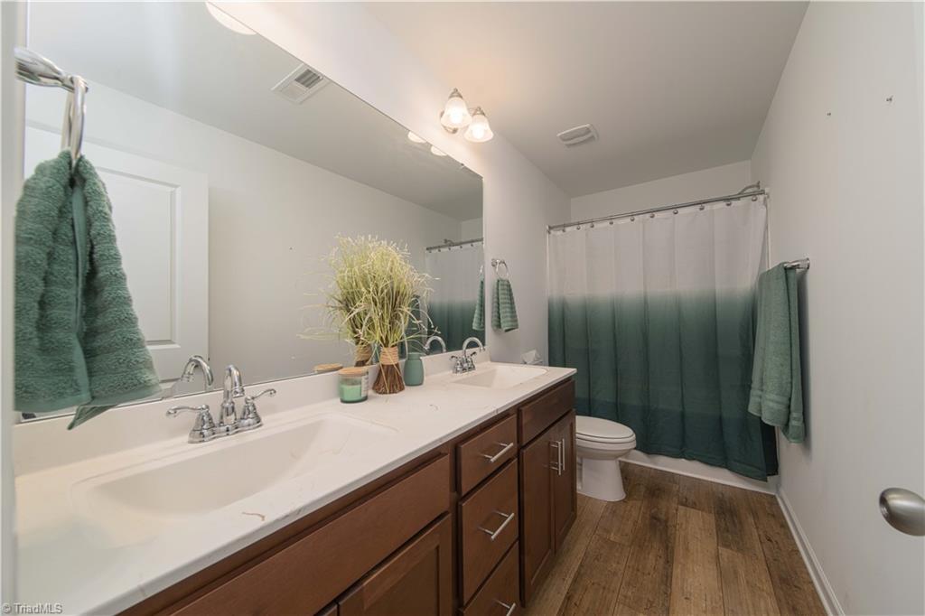 1118 Baileys Chapel Road Property Photo 9