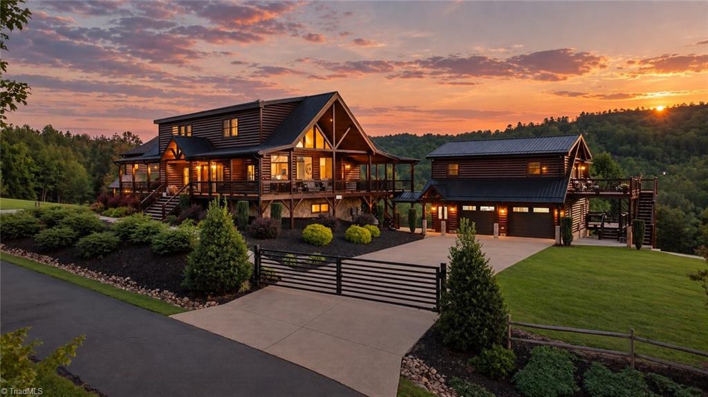 147 Night Sky Drive Property Photo 2