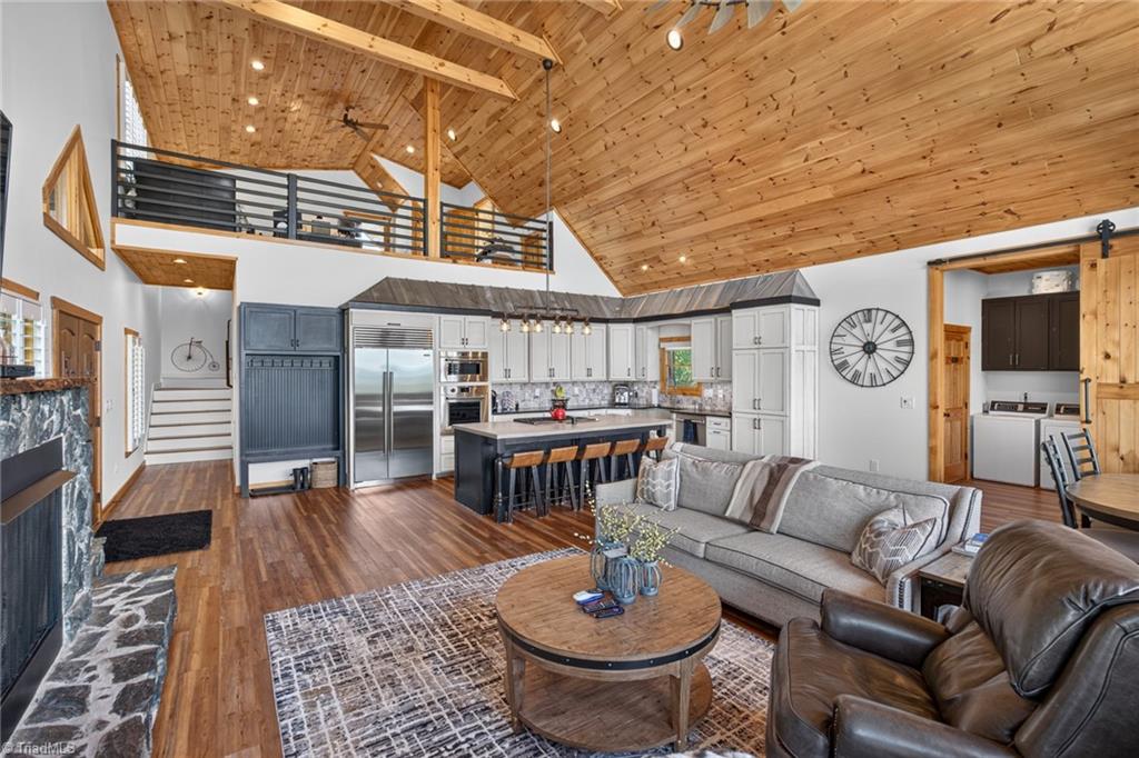147 Night Sky Drive Property Photo 14