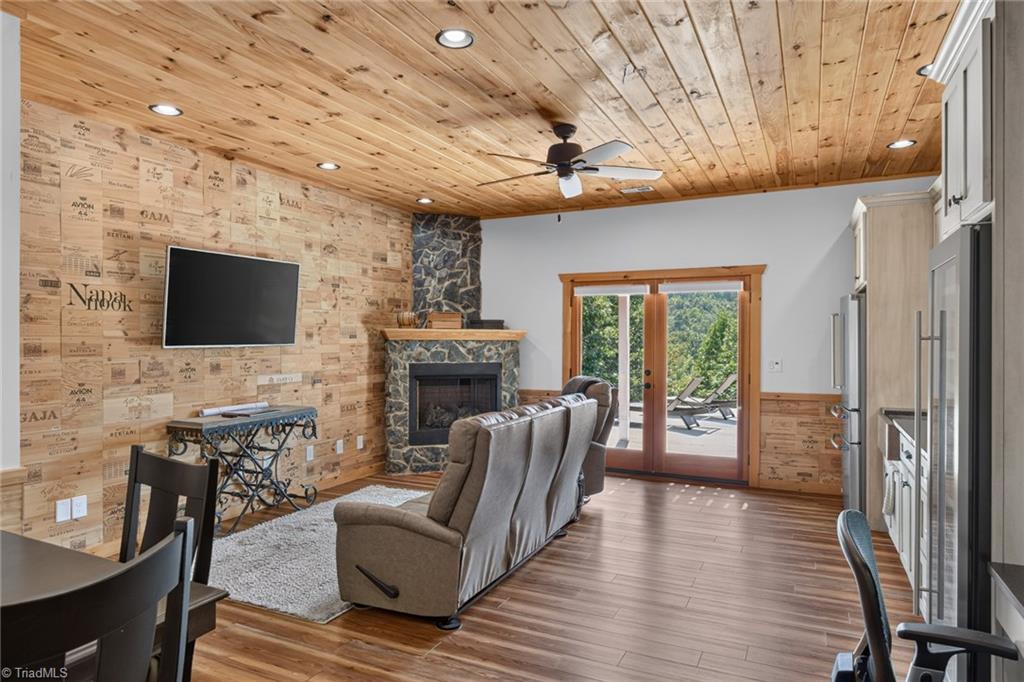 147 Night Sky Drive Property Photo 23