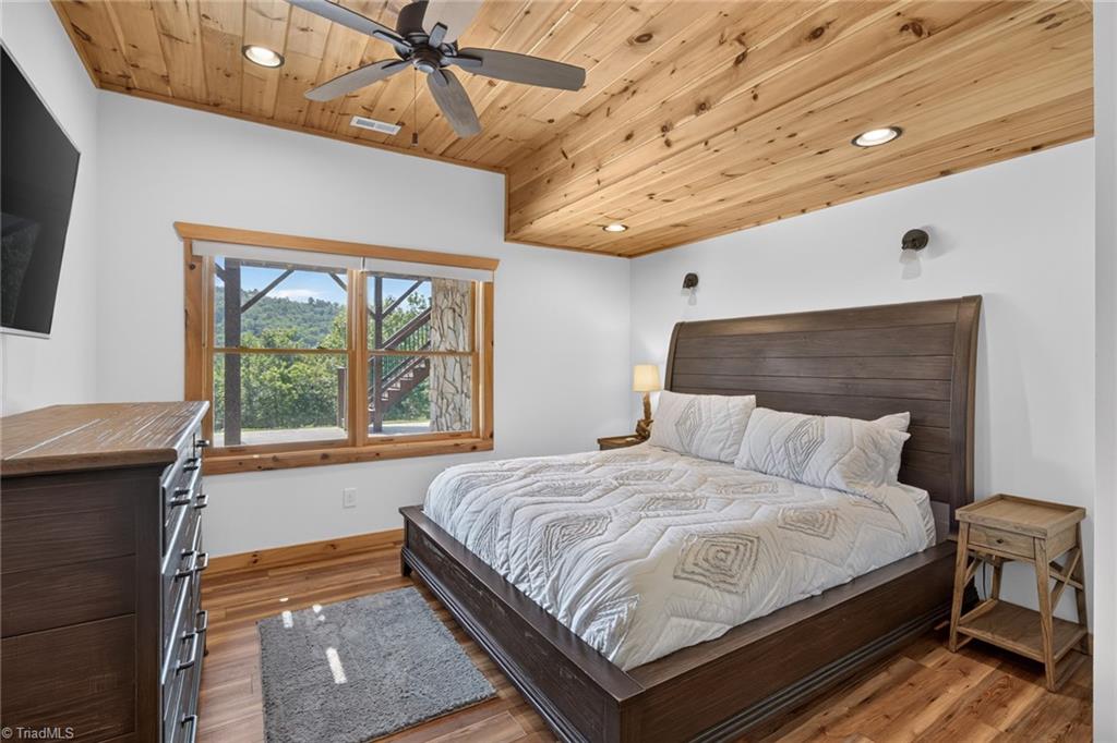 147 Night Sky Drive Property Photo 28