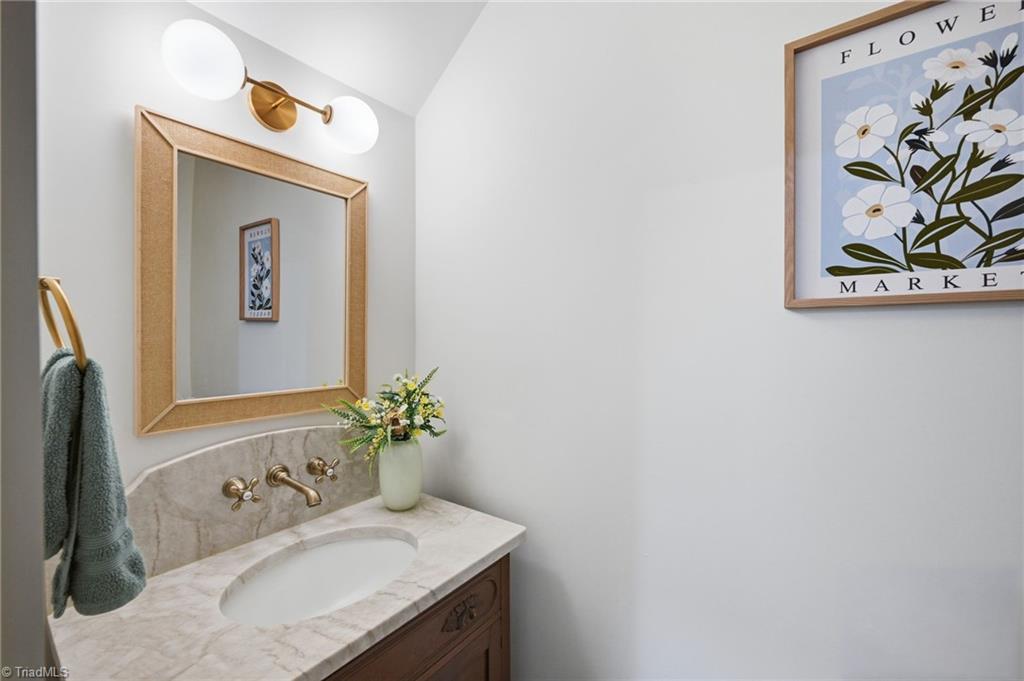 163 Walnut Drive Property Photo 32