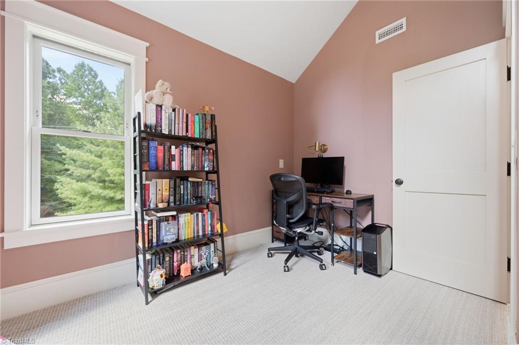 163 Walnut Drive Property Photo 36