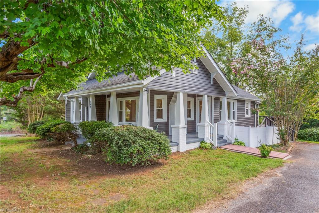 387 Austin Traphill Road Property Photo 1