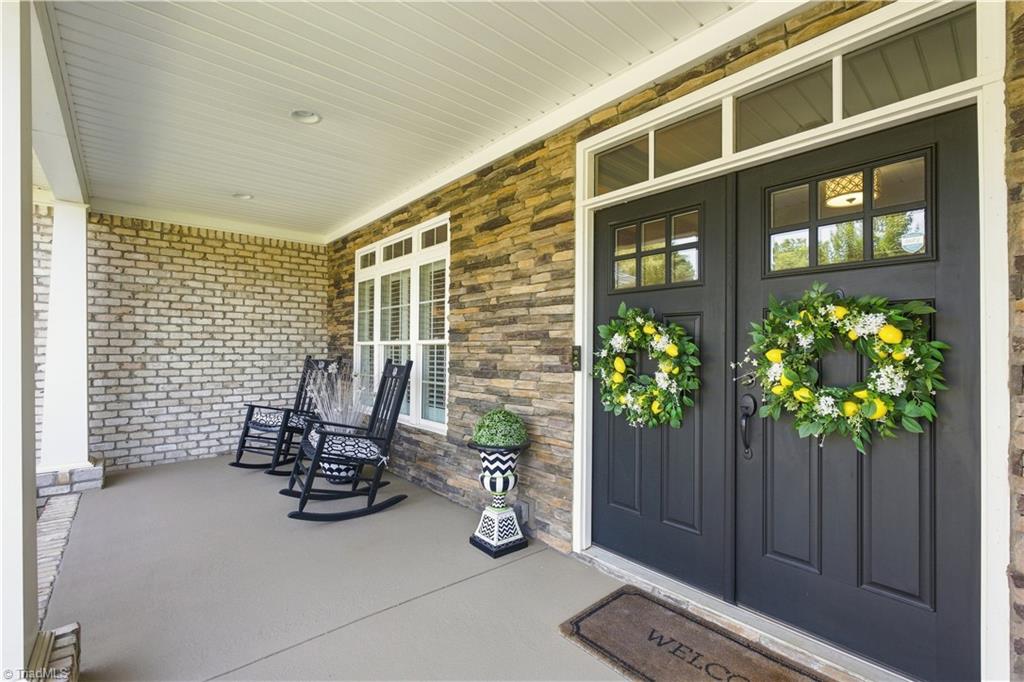 4803 Hampton Oak Court Property Photo 4