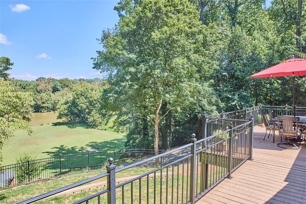 225 River Road Property Photo 5