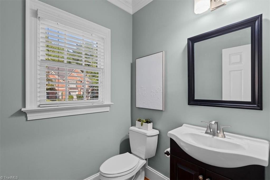 1901 Rosevilla Lane Property Photo 22