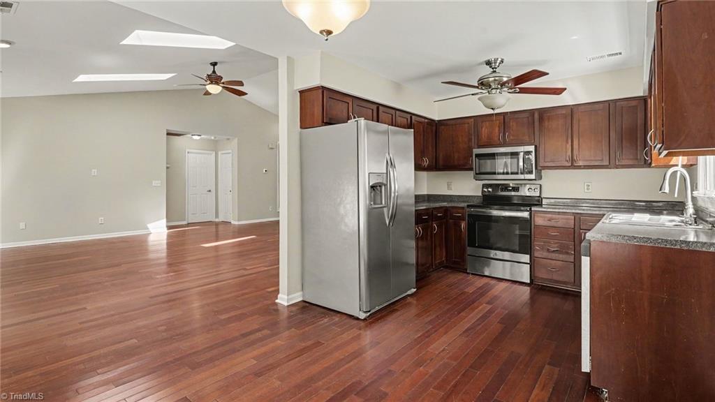 4123 Silver Fox Court Property Photo 9