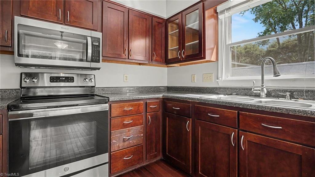 4123 Silver Fox Court Property Photo 10
