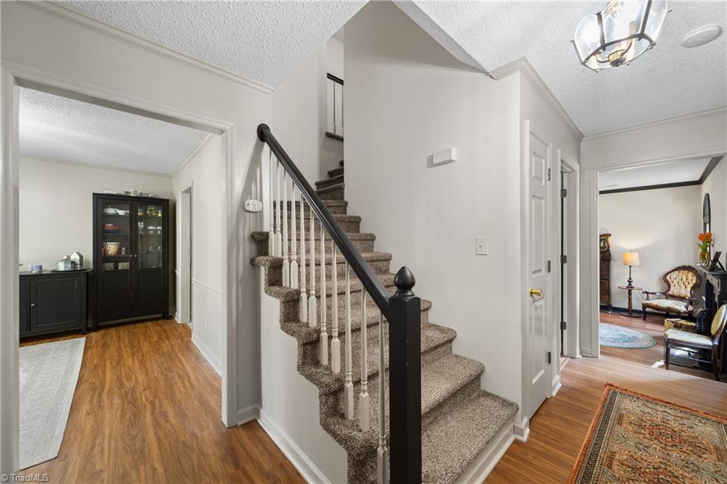 1185 Lamont Drive Property Photo 4