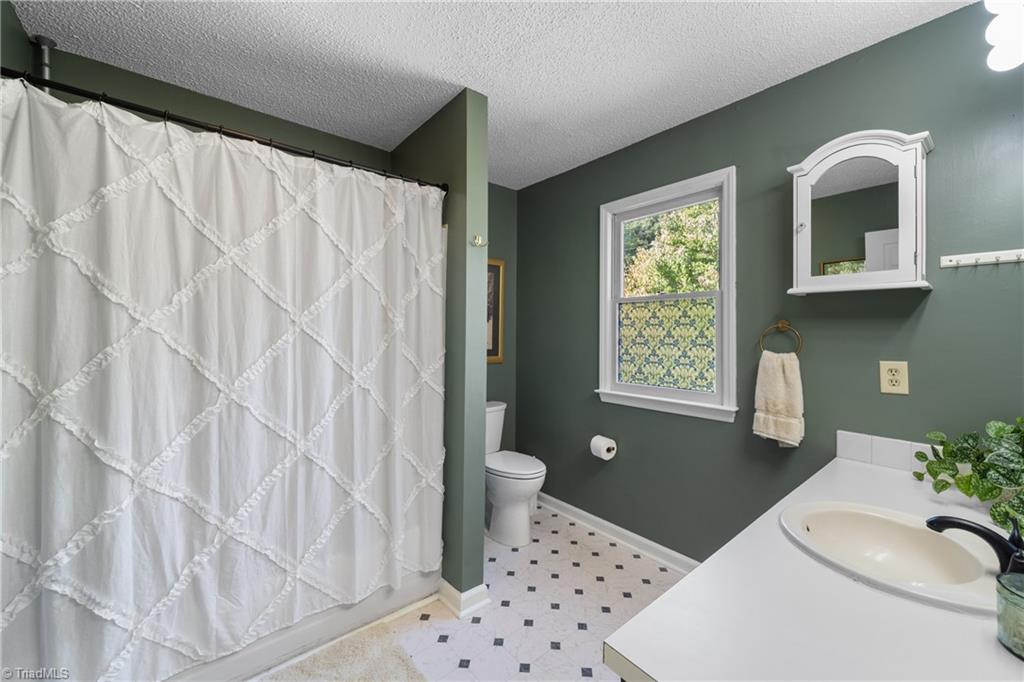 1185 Lamont Drive Property Photo 16