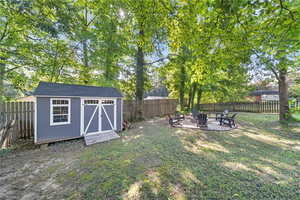 1185 Lamont Drive Property Photo 24