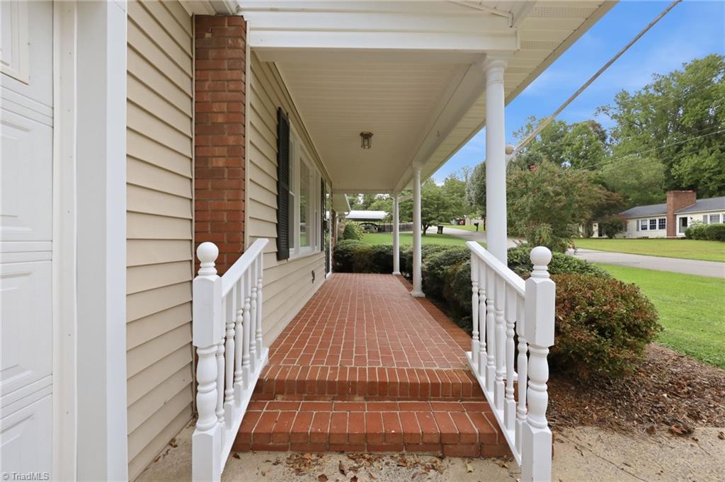 317 Hillcrest Drive Property Photo 41