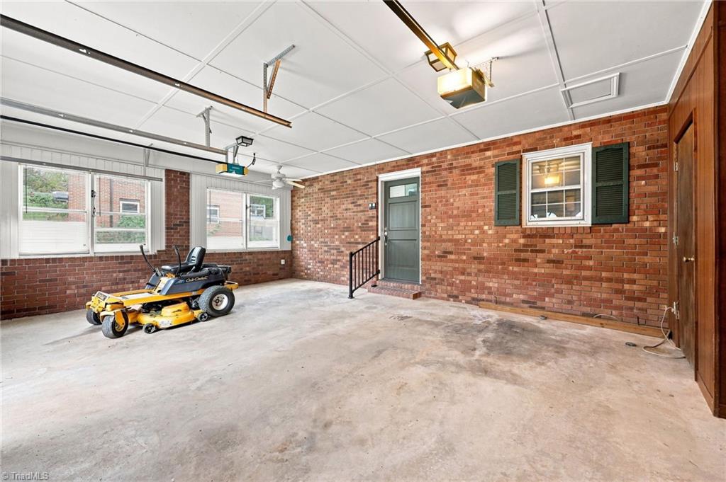 317 Hillcrest Drive Property Photo 44