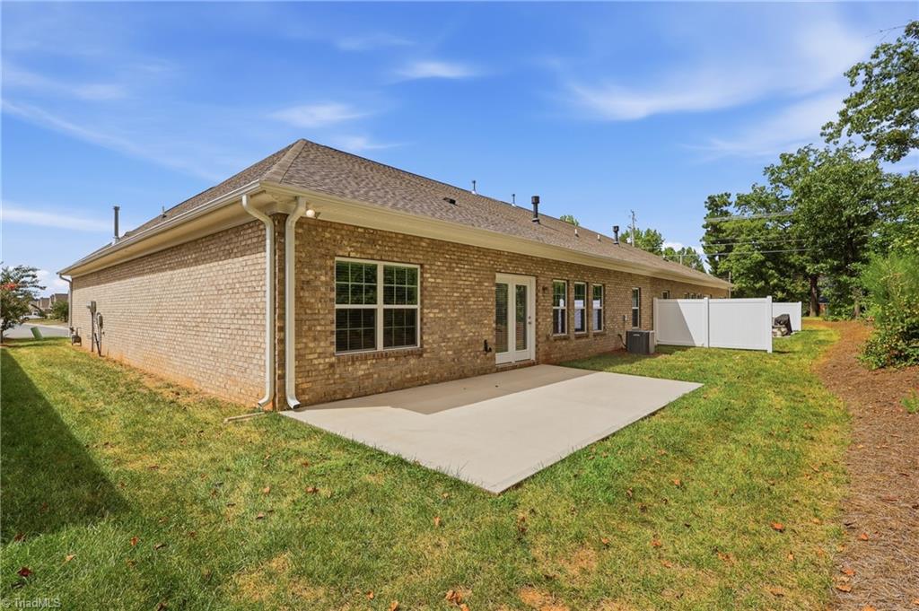 3770 Echo Forest Trail Property Photo 28