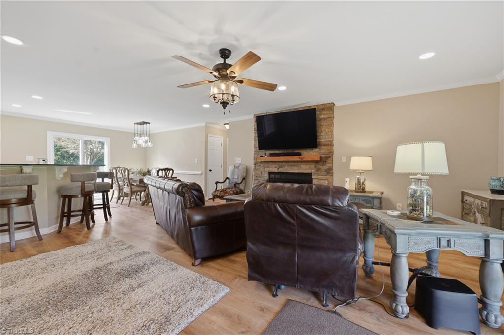 40 Candlewick Cove Drive Property Photo 14