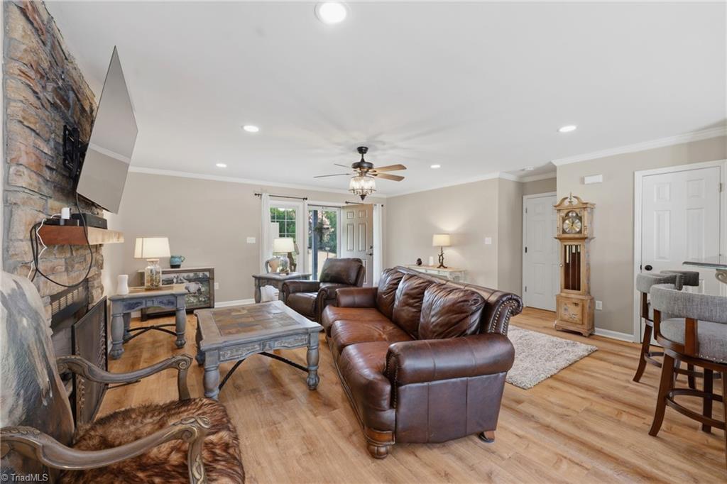 40 Candlewick Cove Drive Property Photo 18