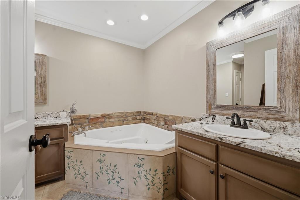 40 Candlewick Cove Drive Property Photo 40
