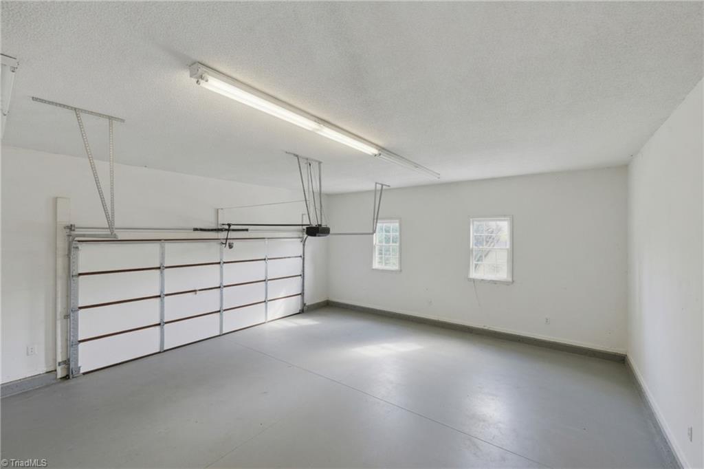 40 Candlewick Cove Drive Property Photo 43