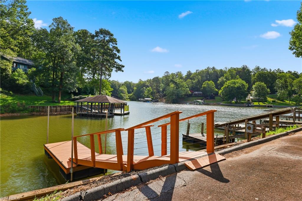 40 Candlewick Cove Drive Property Photo 44