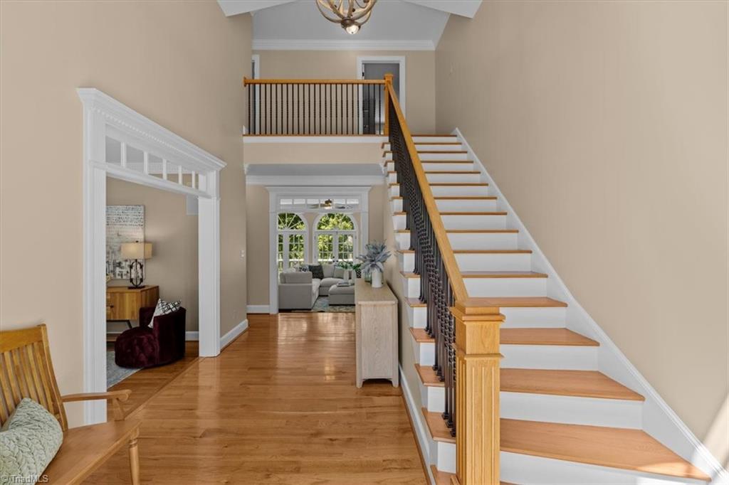 403 Cascade Drive Property Photo 3
