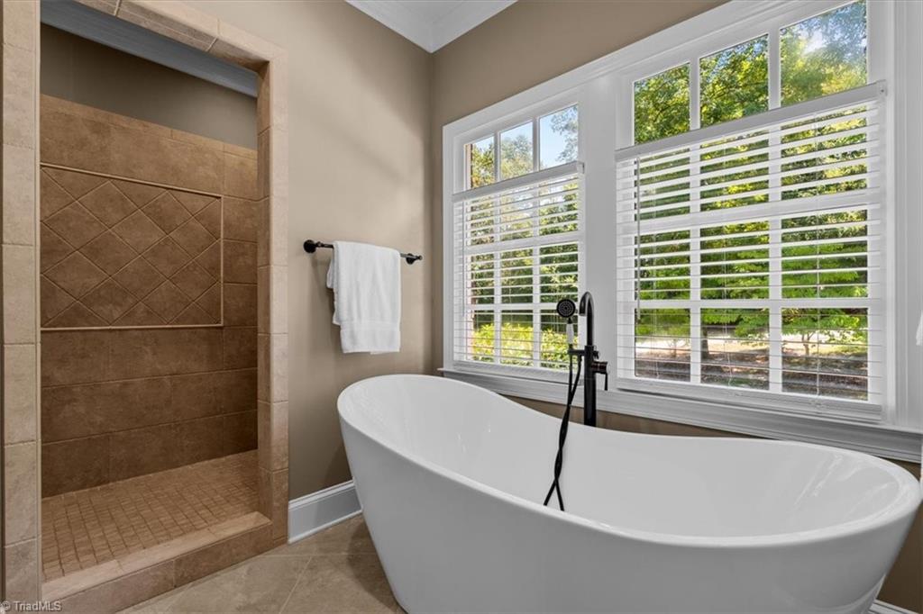 403 Cascade Drive Property Photo 27
