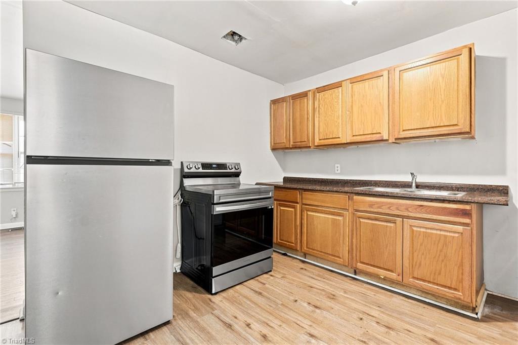 1607 Eastwood Avenue Property Photo 5