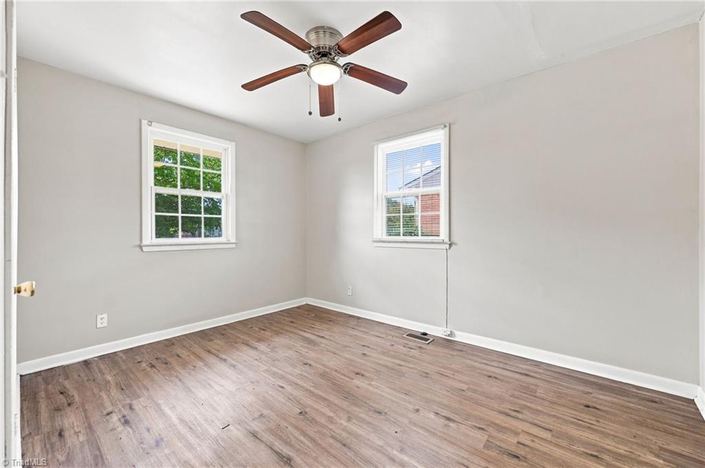 1607 Eastwood Avenue Property Photo 11