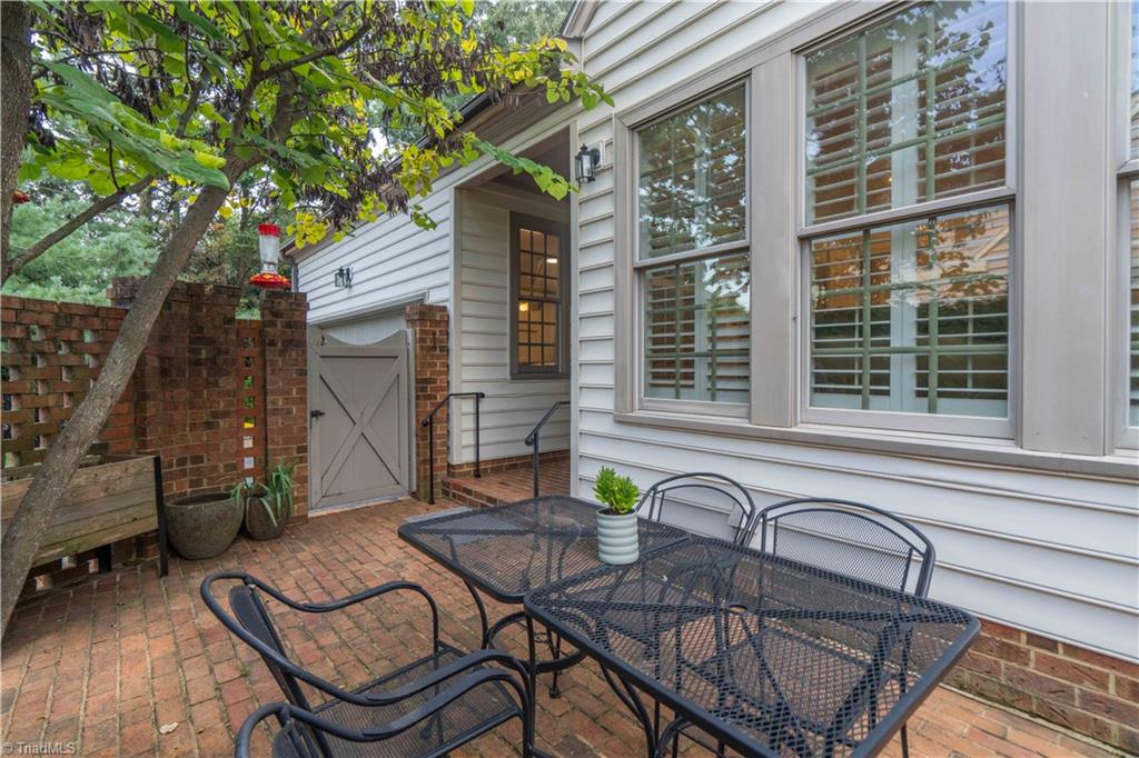 185 Westhaven Circle Property Photo 4