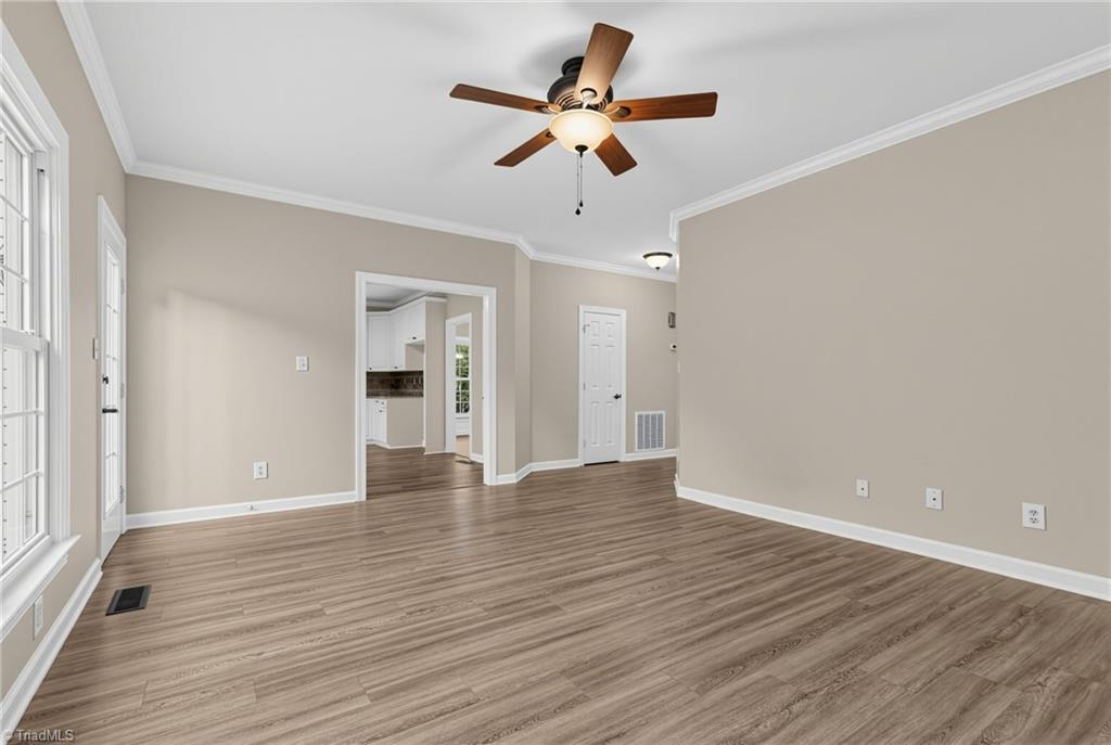 320 Saddlebrook Circle Property Photo 8