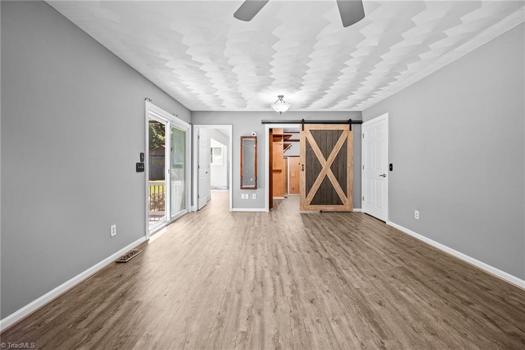 949 Dav Road Property Photo 15
