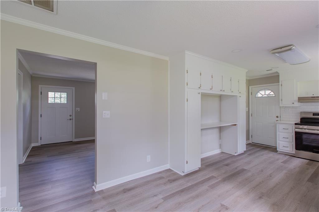 5511 Windemere Circle Property Photo 5