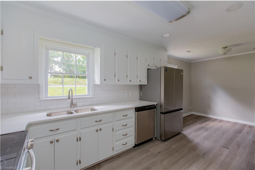 5511 Windemere Circle Property Photo 7