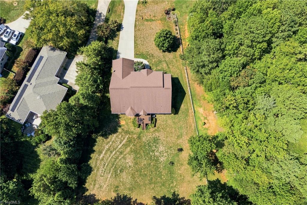122 Idlewild Road Property Photo 3