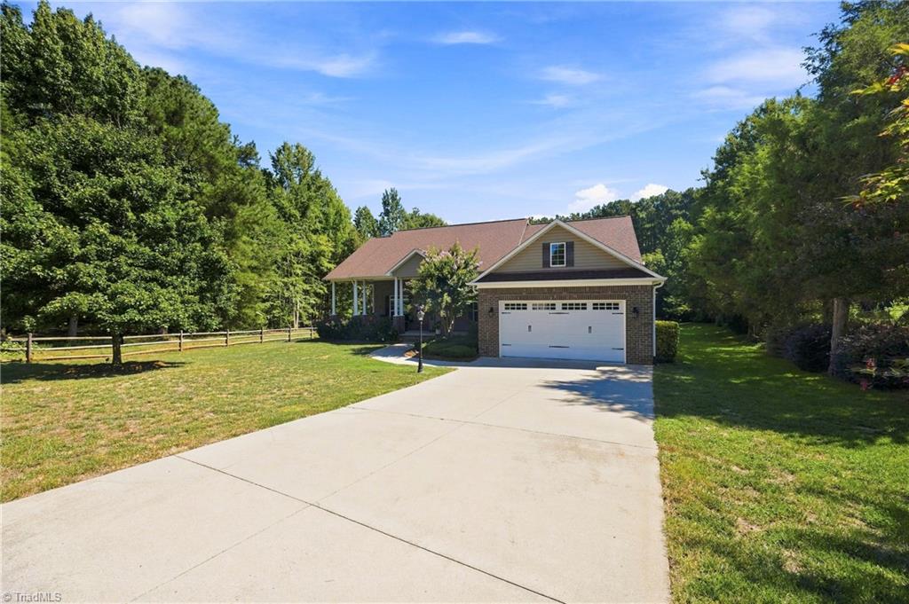 122 Idlewild Road Property Photo 4