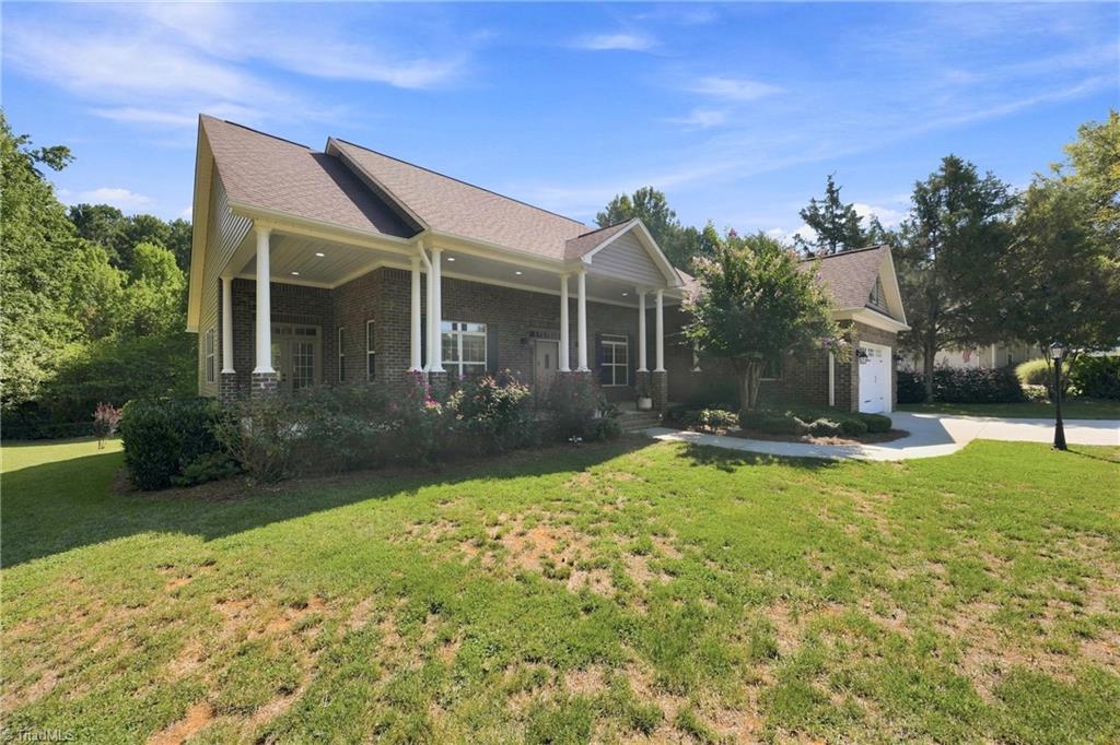122 Idlewild Road Property Photo 5