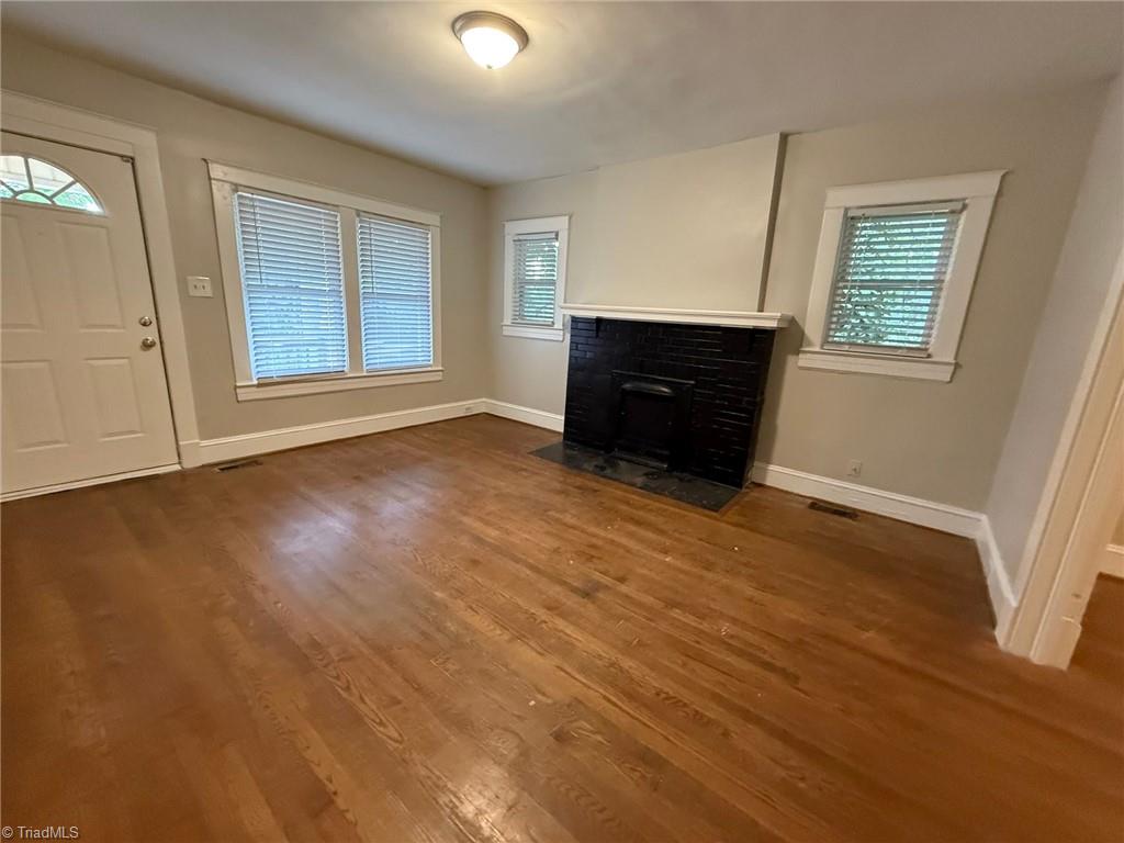 129 W Acadia Avenue Property Photo 5