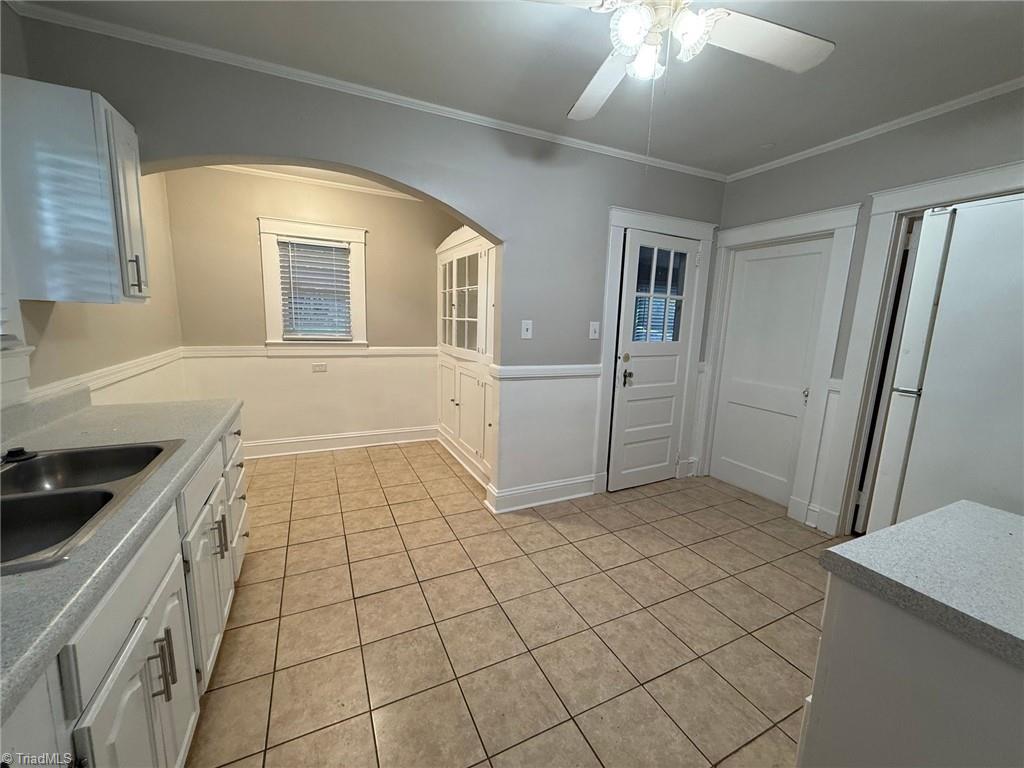 129 W Acadia Avenue Property Photo 7
