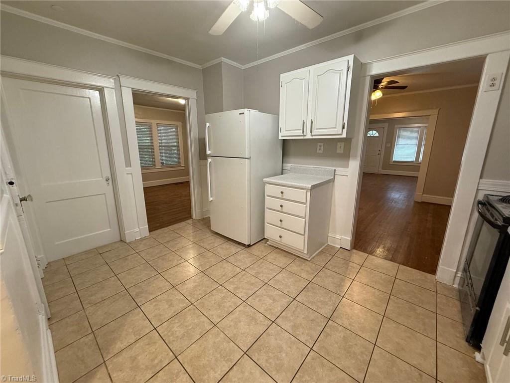 129 W Acadia Avenue Property Photo 8