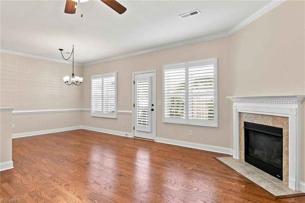 225 Collingswood Drive Property Photo 8