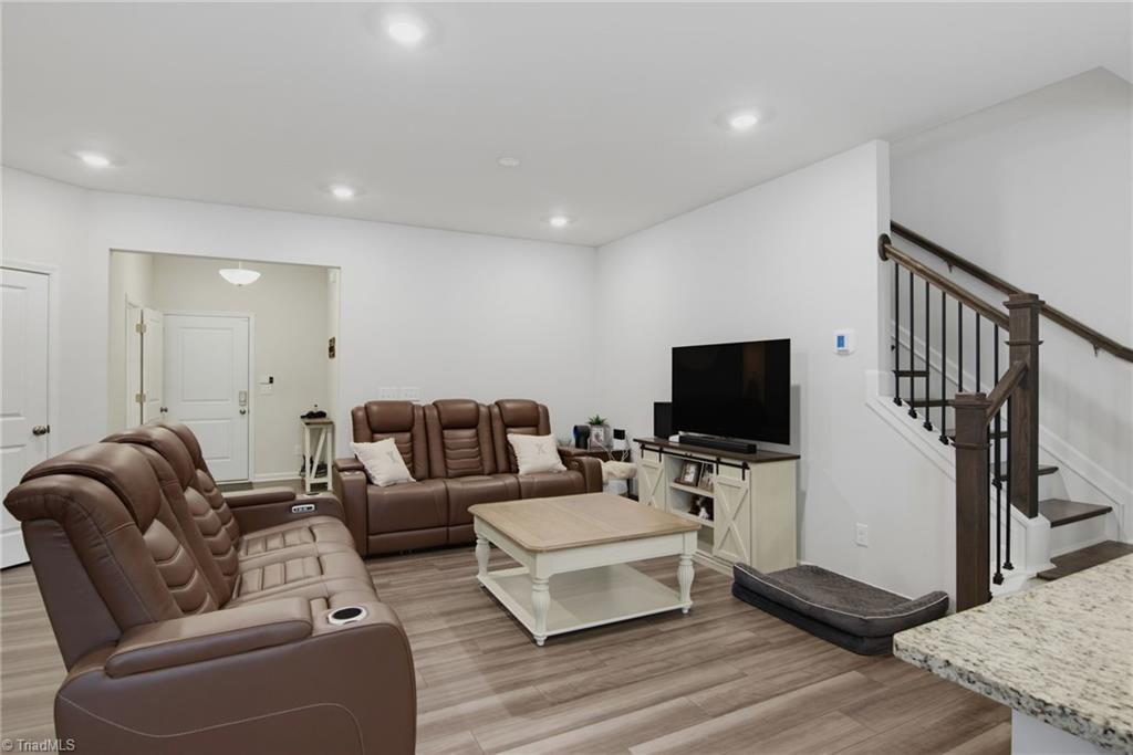 4020 Beckton Trail Property Photo 5
