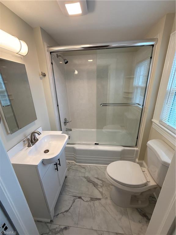 2081 Queen Street Property Photo 18