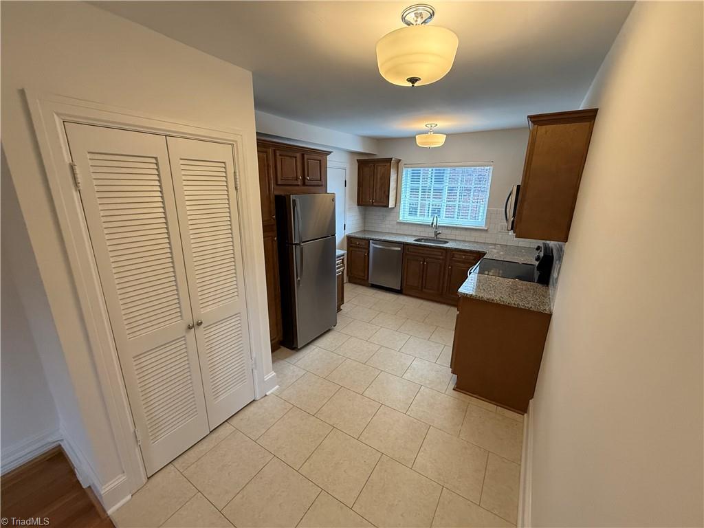 237 N Sunset Drive # 3 Property Photo 6