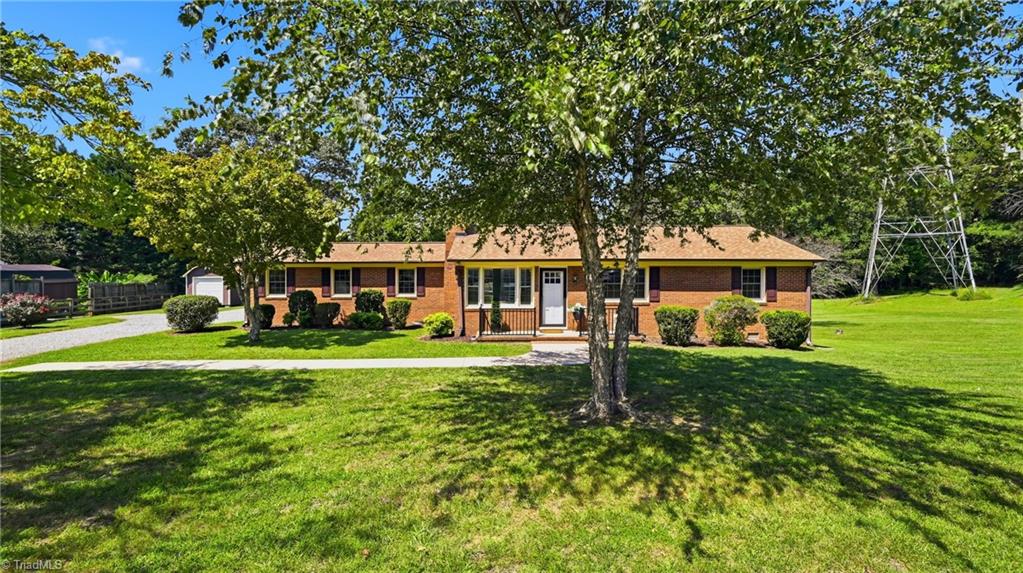 130 Circle Drive Property Photo 1