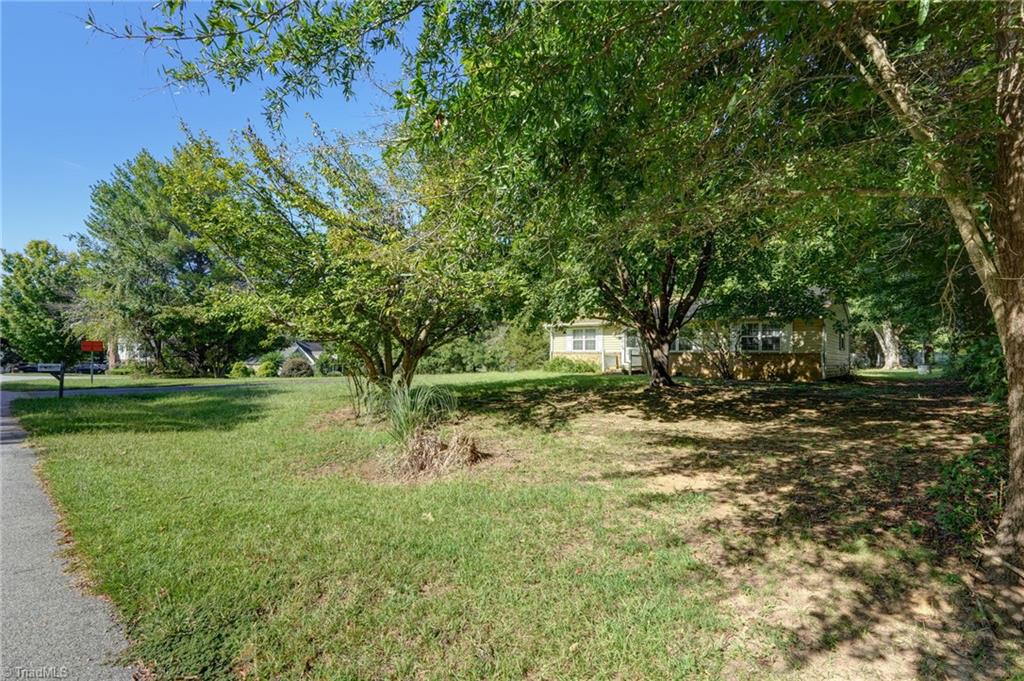 4906 Pheasant Drive Property Photo 3