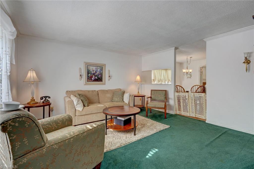 4906 Pheasant Drive Property Photo 6
