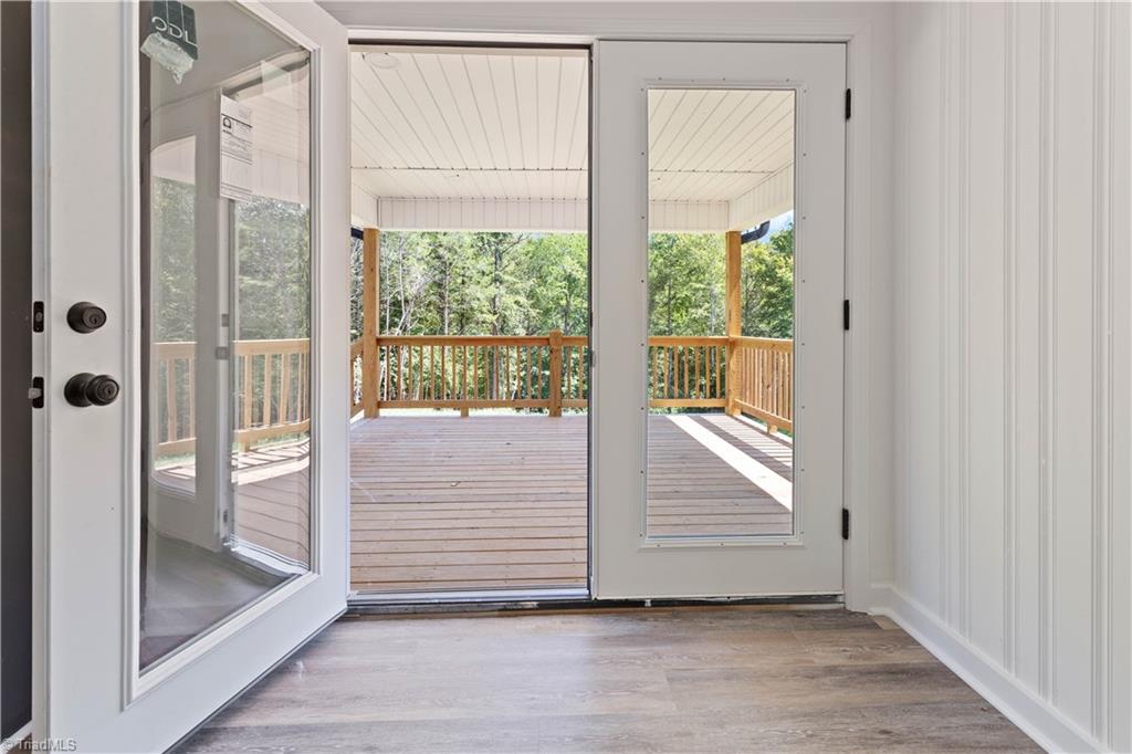 3760 Meadowbrook Drive Property Photo 14