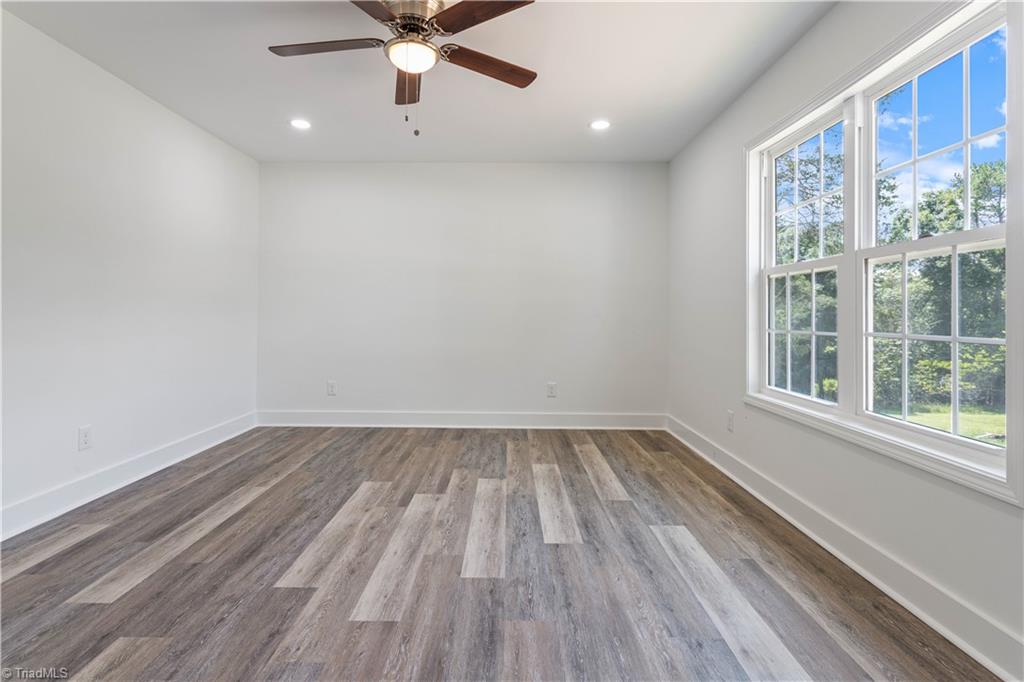 3760 Meadowbrook Drive Property Photo 27