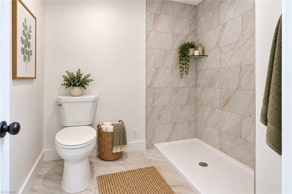 3760 Meadowbrook Drive Property Photo 29