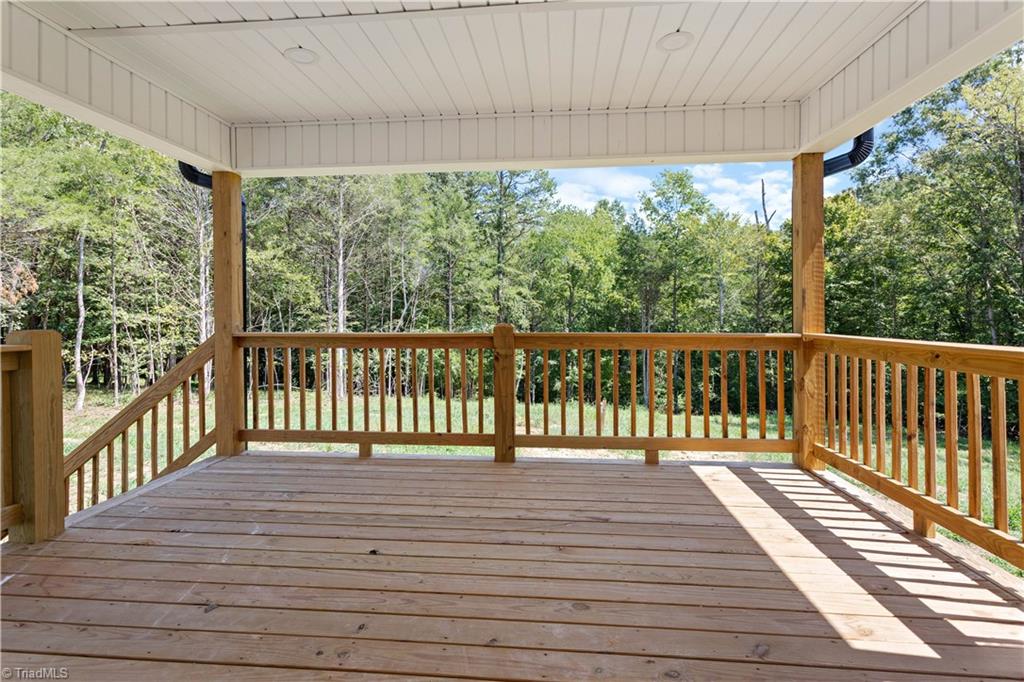 3760 Meadowbrook Drive Property Photo 32